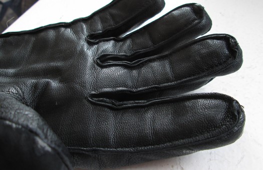 Reversed finger seams are a quantum leap in durability compared to how the stitching wears on many other gloves.
