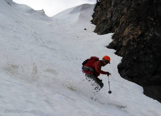 IMG_1806-slot-couloir-louie Louie enjoys short but sweet Slot Couloir on Birthday Tour, Washington Pass. Helmet is a Petzl Sirocco, probably lightest casque made per amount of protection. Quite nice other than the color.