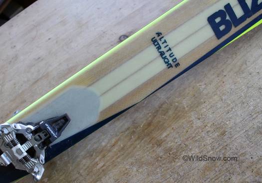 Altitude Ultralight binding mount area is indicated by a grey colored layer that's visible through the transparent outer skin. Altitude Ultralight binding mount area is indicated by a grey colored layer that's visible through the transparent outer skin.