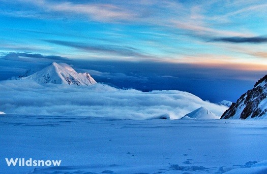Foraker on a rare clearing a couple nights ago. Foraker on a rare clearing a couple nights ago.