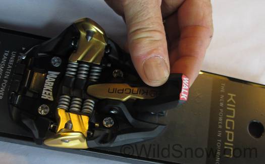 Toe lock lever is similar to most other tech bindings. It's long and easy to work even with small hands. Toe lock lever is similar to most other tech bindings. It's long and easy to work even with small hands.
