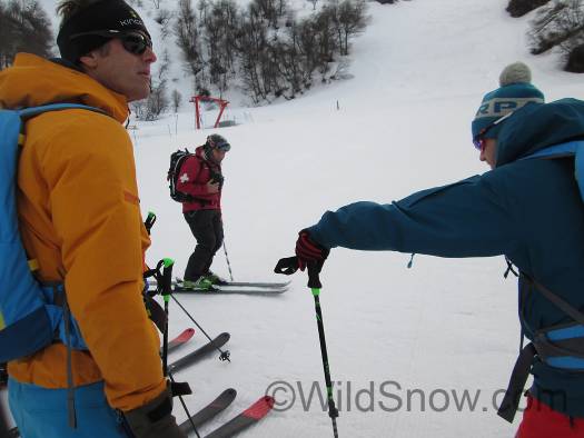 Morning, heading up the piste. Morning, heading up the piste.