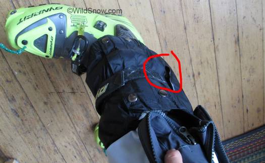 Some pants are sold with power strap slots. Some pants are sold with power strap slots.