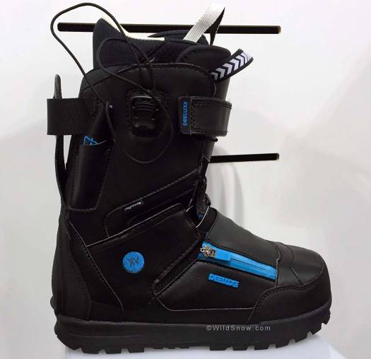 Deeluxe has incorporated a similar walk-mode function to increase stride. The mechanism is attached to the power strap. They have also added a short, minimal gaiter to prevent lower lace area freeze-up. Deeluxe has incorporated a similar walk-mode function to increase stride. The mechanism is attached to the power strap. They have also added a short, minimal gaiter to prevent lower lace area freeze-up.