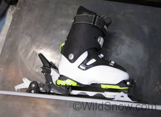 Hagan Z02 Junior backcountry skiing binding.