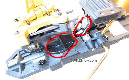 Heel housing is noticeably beefed in comparison to earlier Radical and Vertical models. This is a welcome change. Heel housing is noticeably beefed in comparison to earlier Radical and Vertical models. This is a welcome change.