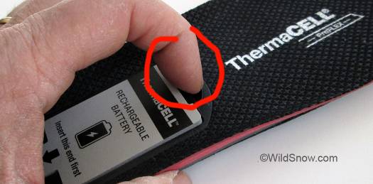 Swapping the battery is not glove friendly. Swapping the battery is not glove friendly.