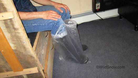 The boots don't have to go on particularly quickly. The boots don't have to go on particularly quickly.