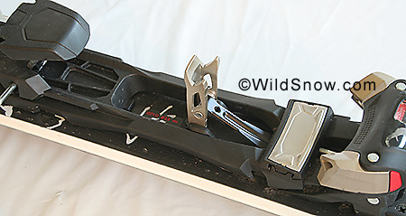 Marker Duke rando binding heel latch. Marker Duke rando binding heel latch.