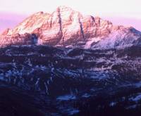South Maroon Peak with first autumn snow, the Southwest Couloir splits the middle from the summit. (©Luttrell) South Maroon Peak with first autumn snow, the Southwest Couloir splits the middle from the summit. (©Luttrell)