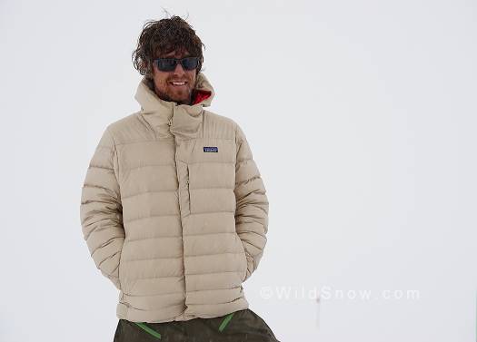 Looking grungy after several weeks on the glacier, but staying comfortable and warm in the Hi-Loft Hooded Down Sweater. The El Cap Khaki color is not my favorite, but the jacket functions well for the right conditions! Looking grungy after several weeks on the glacier, but staying comfortable and warm in the Hi-Loft Hooded Down Sweater. The El Cap Khaki color is not my favorite, but the jacket functions well for the right conditions!