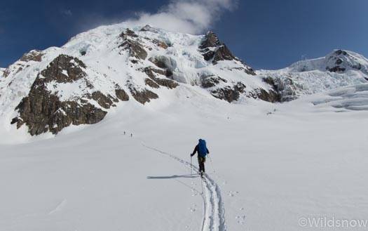 Skinning towards our face/ridge for a look. Skinning towards the face for a look.
