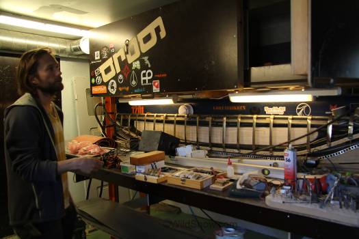 Believe. This is where it all happens. The innovative foundation of Endre's business is a ski mold and press with adjustable rocker and camber angles. Believe. This is where it all happens. The innovative foundation of Endre's business is a ski mold and press with adjustable rocker and camber angles.