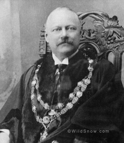 Ethelbert Lort-Phillips built Phillipshaugen and four other lodges in Norway to share this beautiful country with his fellow Englishmen. Ethelbert Lort-Phillips built Phillipshaugen and four other lodges in Norway to share this beautiful country with his fellow Englishmen.