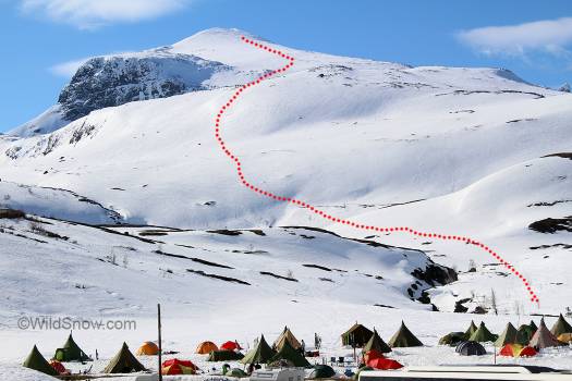 Classic ski touring terrain, 1,200 meters up and many turns back down. Classic ski touring terrain,
