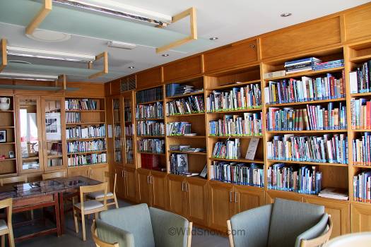Much of the library is indexed. You'll find just about every guidebook ever written for the area, including some in English, as well as collections of old club journals and publications, also some in English. Much of the library is indexed. You'll find just about every guidebook ever written for the area, including some in English, as well as collections of old club journals and publications, also some in English.