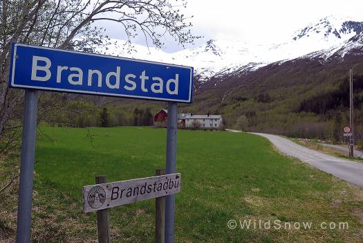 Just up the road from Phillipshaugen, the road ends at Brandstad. There is free parking at the trailhead.