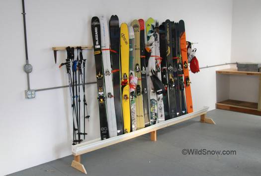 Ski rack version 1.2 in the new shop studio office. Ski rack version 1.2 in the new shop studio office.