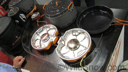 Jetboil came up with this modular (starts with two burners) propane stove. Jetboil came up with this modular (starts with two burners) propane stove.