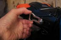 The lean lock switch is fairly easy to grab without gloves, but with cold gloved hands I found it difficult to flip. The lean lock switch is fairly easy to grab without gloves, but with cold gloved hands I found it difficult to flip.