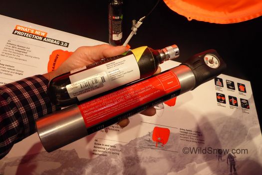 Carbon cylinder compared to alu, Mammut.