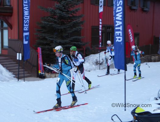 Gaston-Taam and Simmons-Hamilton teams leaving Highlands base neck to neck. Gaston-Taam and Simmons-Hamilton teams leaving Highlands base neck to neck.