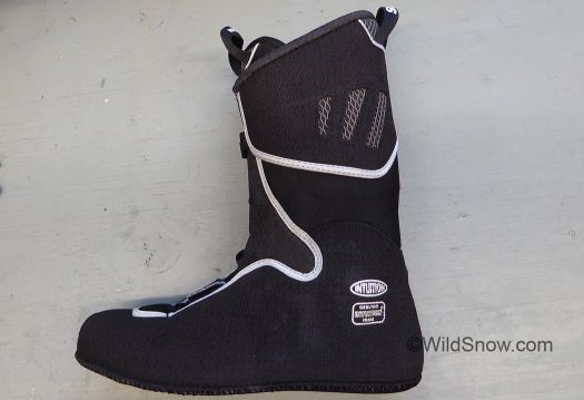 F1 liner is sourced via Intuition and beautifully made. Due to the low volume shell it ends up slightly thinner than some other boots and thus perhaps a bit colder. F1 liner is sourced via Intuition and beautifully made. Due to the low volume shell it ends up slightly thinner than some other boots and thus perhaps a bit colder.