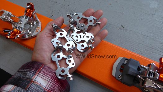 G3 crampon brackets are easy to install and remove, and can also be screwed directly to ski or splitboard. G3 crampon brackets are easy to install and remove, and can also be screwed directly to ski or splitboard.