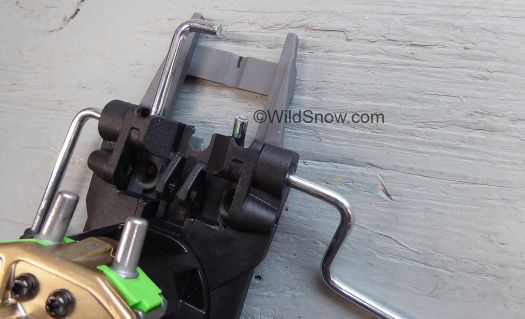 Removing arms from the binding base is tougher. Be sure to pour boil temperature water over this area of the base for a moment. Removing arms from the binding base is tougher. Be sure to pour boil temperature water over this area of the base for a moment.