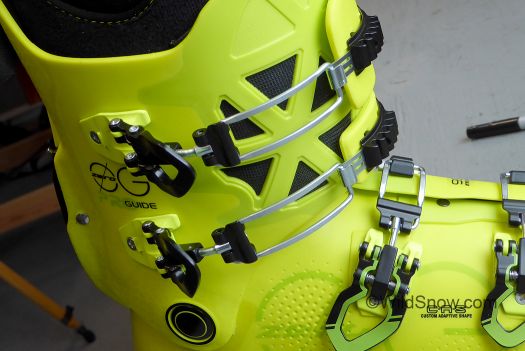 Cuff has these mesh backed cutouts that save a few grams and breath a bit, probably mostly cosmetic but why not? Cuff has these mesh backed cutouts that save a few grams and breath a bit, probably mostly cosmetic but why not?