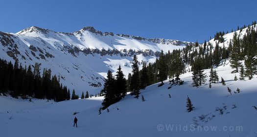 The beautiful valley leading up to Grizzly Peak. The beautiful valley leading up to Grizzly Peak.