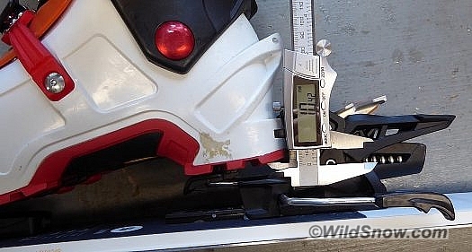 Fritschi Tecton has what I'd call 11 millimeters of travel, as it can go slightly past my measurement point. Fritschi Tecton has what I'd call 11 millimeters of travel, as it can go slightly past my measurement point.