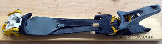 Overhead, note the full alpine-like heel clamp that's been 'skelatized' to reduce weight. Overhead, note the full alpine-like heel clamp that's been 'skelatized' to reduce weight.