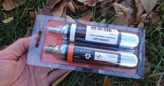 First up and winner of the North American avalanche airbag gas cylinder weight championships, Scott system is different as it uses two cylinders, one argon and one carbon dioxide. Scott system is different as it uses two cartridges, one argon and one carbon dioxide.