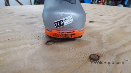 Dynafit 'certified' fittings are indicated by this clip-on seal. Dynafit 'certified' fittings are indicated by this clip-on seal.