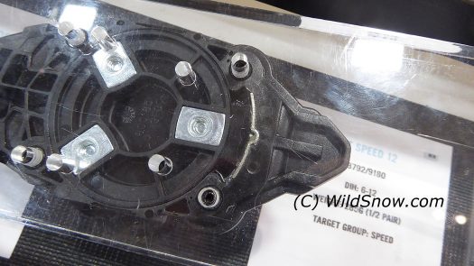 Hub centering component visible on underside of ST Rotation binding toe. Hub centering component visible on underside of ST Rotation binding toe.