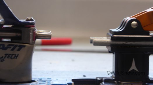 Height of my test binding (left) is quite a bit elevated in comparison to Salomon Atomic (right). Height of my test binding (left) is quite a bit elevated in comparison to Salomon Atomic (right).