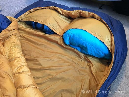 The Pillow Barn! This feature is really handy for keeping your pillow just where you want it. Plus, it keeps your jacket a bit cleaner. The Pillow Barn! This feature is handy for keeping your pillow just where you want it. Plus, it keeps your jacket a bit cleaner.