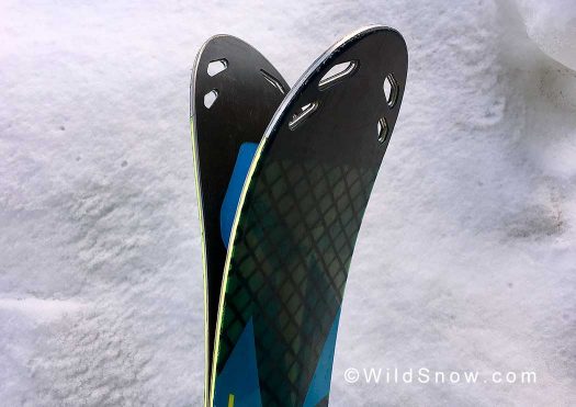 Cleaver holes in the tips and tails allow for Scott skins to be clipped closer to the center of the ski reducing unnecessary skin weight. Cleaver holes in the tips and tails allow for Scott skins to be clipped closer to the center of the ski reducing unnecessary skin weight.