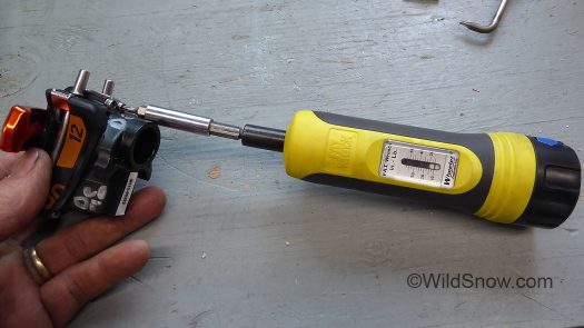 Using FAT wrench to tighten ION binding screws. Using FAT wrench to tighten ION binding screws.