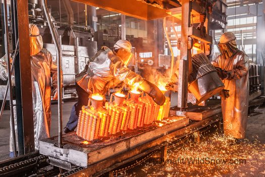 Afterwards, the molds are taken out of the furnace in order to fill them with liquid metal. This phase is extremely dangerous. At this point the liquid metal is at a temperature above 1100°C. Afterwards, the molds are taken out of the furnace in order to fill them with liquid metal. This phase is extremely dangerous. At this point the liquid metal is at a temperature above 1100°C, 2000°F.
