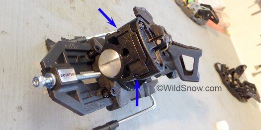 Super strong top plate is 'keyed' into the lower housing, both 2 and Rotation are identical in this regard.