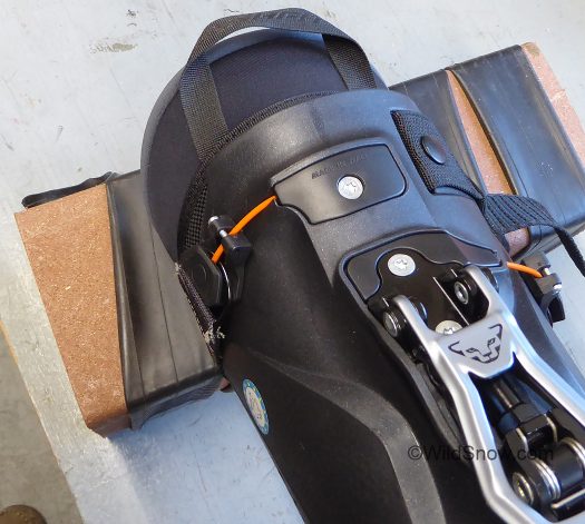 Lock closed, note the cable. which operates both the cuff buckle and the power strap. Lock closed, note the cable. which operates both the cuff buckle and the power strap.