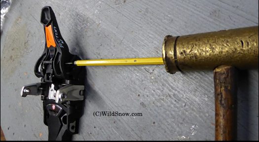 Driving pin out of toe lock lever. Driving pin out of toe lock lever.