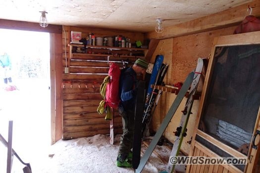 Ski room with tools and tuning close by