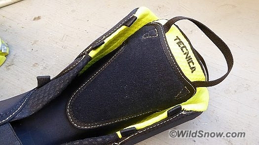 Minimal tongue and cuff stiffening is just right. Minimal tongue and cuff stiffening is just right.