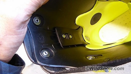 The lean lock has an upper and lower interface with the cuff, upper uses this 'rear tongue' similar to the Dynafit Ultralock. The lean lock has an upper and lower interface with the cuff, upper uses this 'rear tongue' similar to the Dynafit Ultralock.