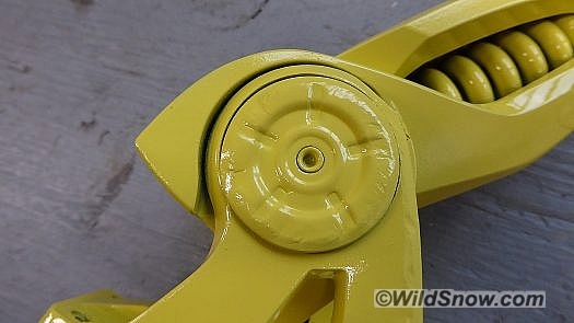 We love the rich yellow coloration, but would like to see this carbon steel axle cover as natural metal to offset the yellow. We love the rich yellow coloration, but would like to see this carbon steel axle cover as natural metal to offset the yellow.