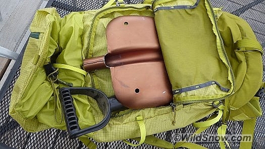 Large tool compartment should keep you tool compartment aficionados happy. Large tool compartment should keep you tool compartment aficionados happy.