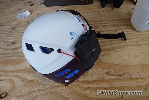 If the tape fails, rear battery pack is also held with the goggle retainer. If the tape fails, rear battery pack is also held with the goggle retainer.